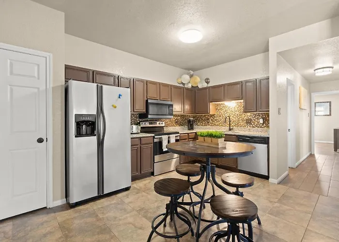Bed & Breakfast Ethernet Staycation Extended Transition Lodging *